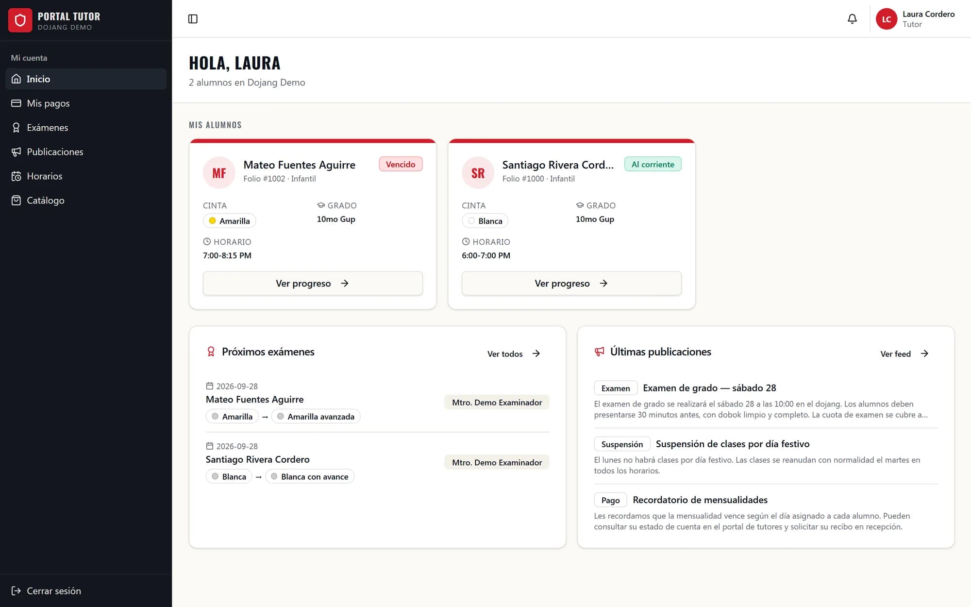 Portal de tutores de KontrolMX con las tarjetas de cada hijo